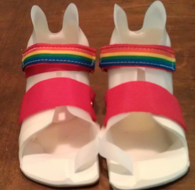 rainbow-braces-640x624