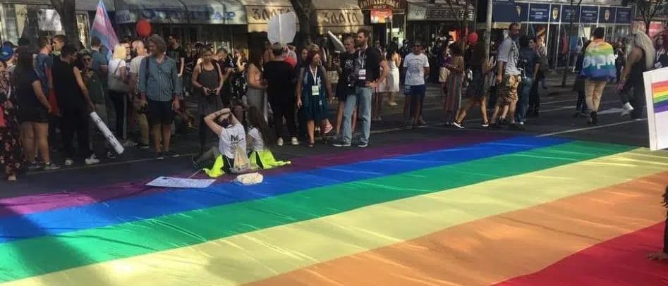 Vlast opet izneverila LGBTI zajednicu u Srbiji: Proces oko zakona o istopolnim zajednicama kreće ispočetka
